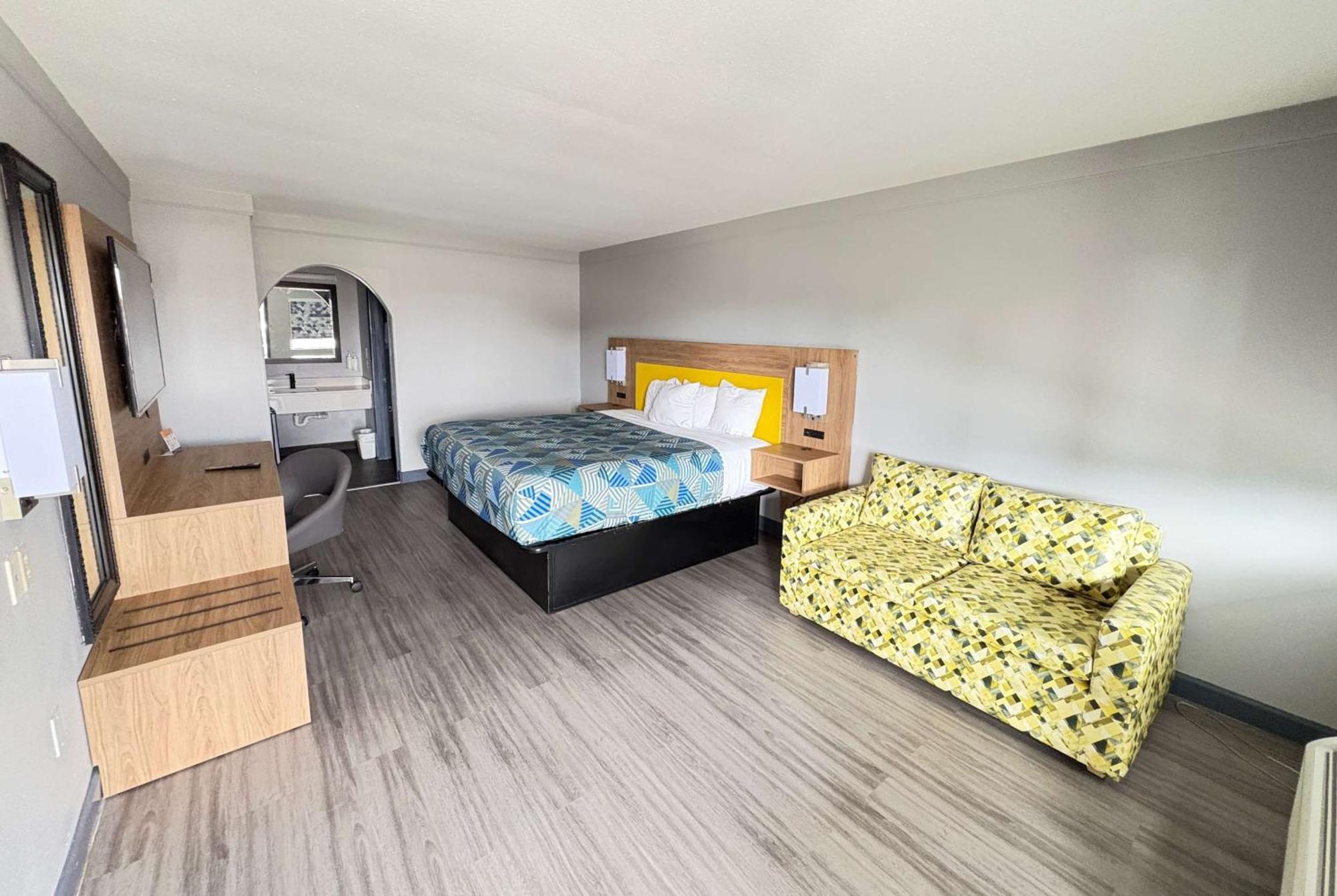Days Inn By Wyndham Gonzales Exteriör bild